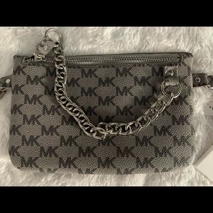 NEVER USED Michael Kors fanny pack/ belt bag